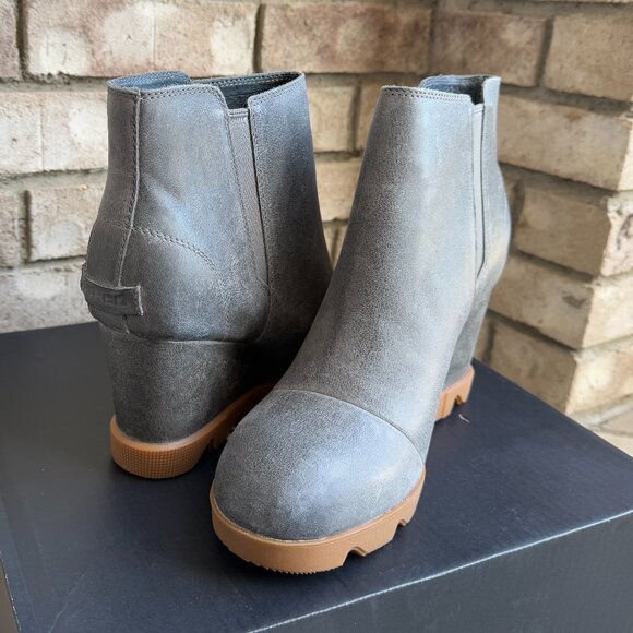 SOREL JOAN UPTOWN ZIP BOOTIE 11 Women's Wedge Boot Grey Waterproof Leather New - Picture 2 of 11